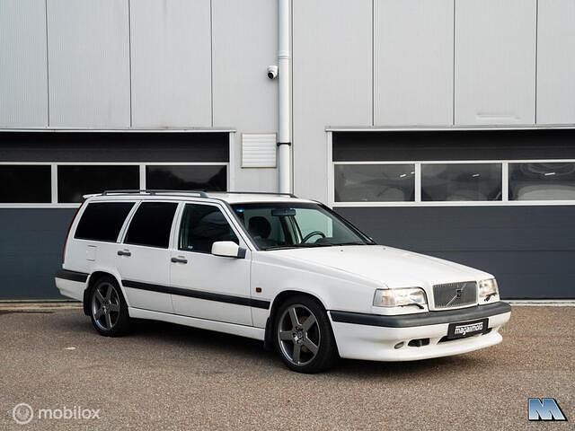 Wit Gebruikt 1996 Volvo 850 Stationwagen | € 9.999 - Afbeelding 1/4