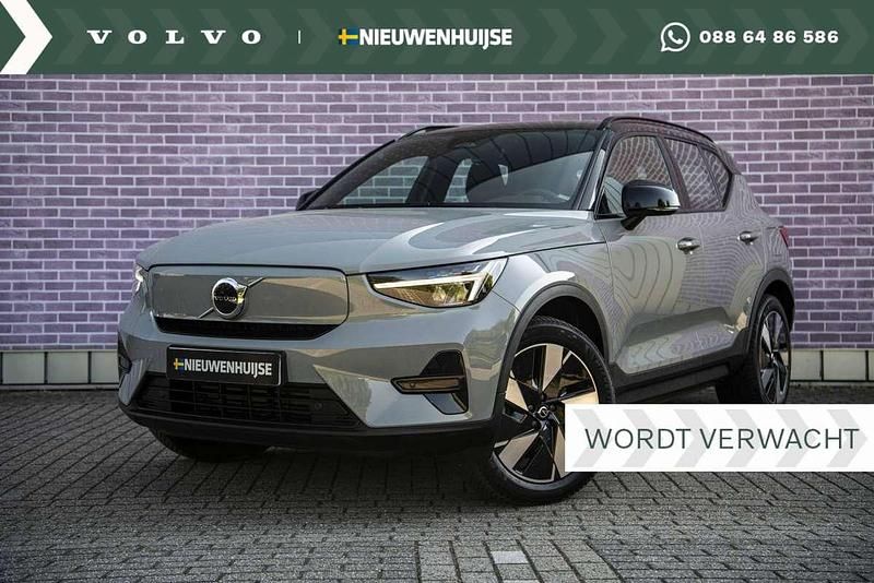 Grijs Gebruikt 2023 Volvo XC40 Plus SUV | € 38.399 (Super prijs) - Afbeelding 1/4