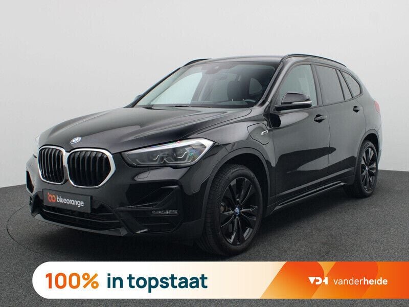 Zwart Gebruikt 2022 BMW X1 Comfort Edition SUV | € 33.450 (Eerlijke prijs) - Afbeelding 1/3