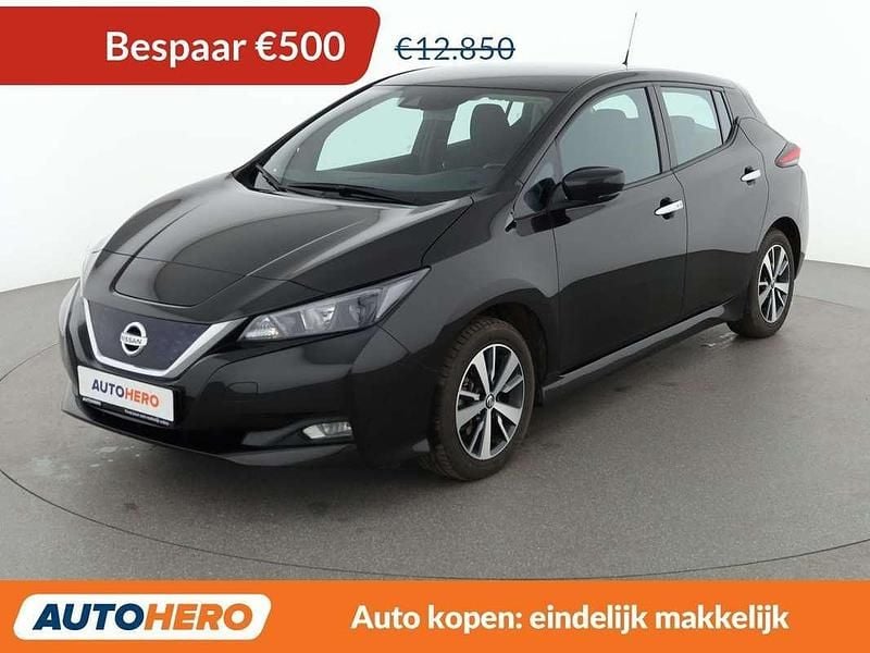 Zwart Occasion 2022 Nissan Leaf Acenta Hatchback | € 12.549 (Super prijs) - Afbeelding 1/3