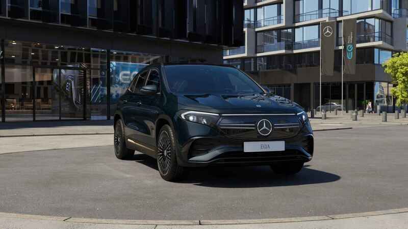 Zwart Gebruikt 2024 Mercedes EQA250+ Business SUV | € 48.950 - Afbeelding 1/4