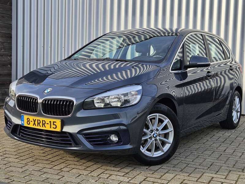 Grijs, metallic lak Gebruikt 2014 BMW 218 Active Tourer Executive MPV | € 6.950 (Duur) - Afbeelding 1/4