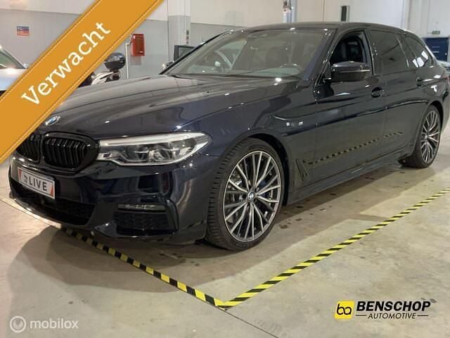 Blauw (metallic) Gebruikt 2018 BMW 540 M Sport Stationwagen | € 34.940 (Super prijs) - Afbeelding 1/4