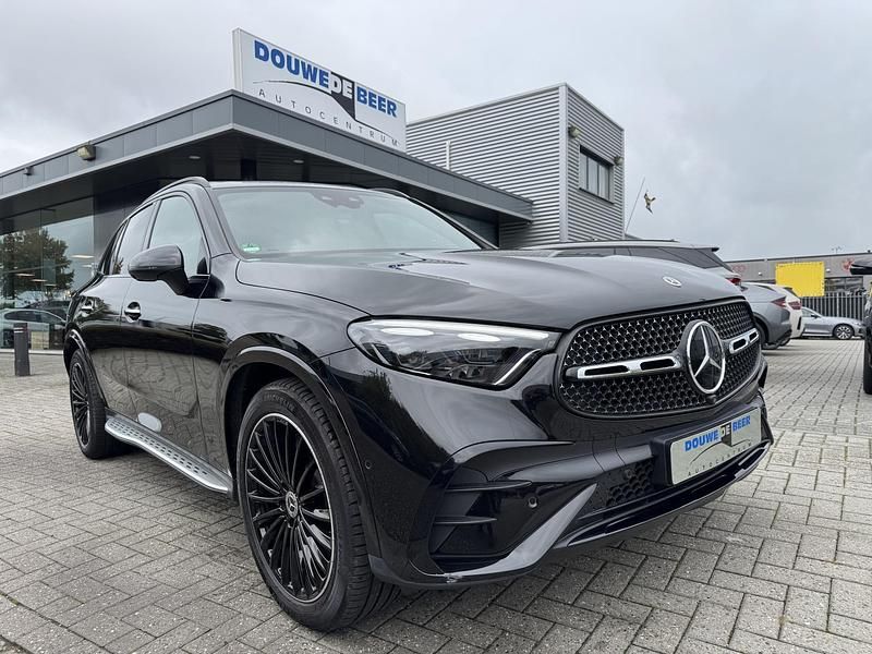 Zwart Gebruikt 2023 Mercedes GLC400d AMG line SUV | € 69.950 (Eerlijke prijs) - Afbeelding 1/4