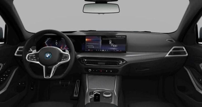 Occasion BMW 330e M Sport 292 PK (214 kW) 2025 Grijs Sedan