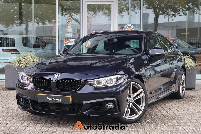 Zwart Occasion 2021 BMW 418 M Sport Coupé | € 23.700 (Goede deal) - Afbeelding 1/4