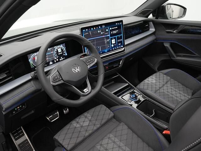 Groen Gebruikt 2025 VW Tayron R-line Edition SUV | € 57.900 (Goede deal) - Afbeelding 1/3