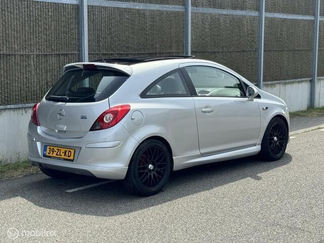 Occasion Opel Corsa Executive 90 PK (66 kW) 2008 Grijs Hatchback