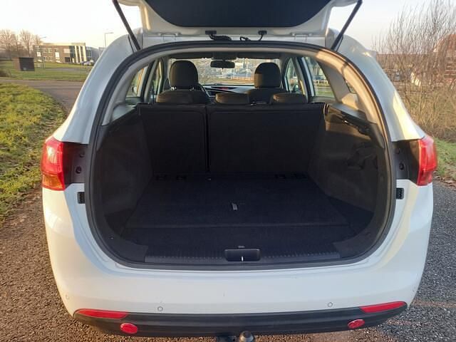 Occasion Kia Ceed Sportswagon First Edition 135 PK (99 kW) 2016 Wit Stationwagen