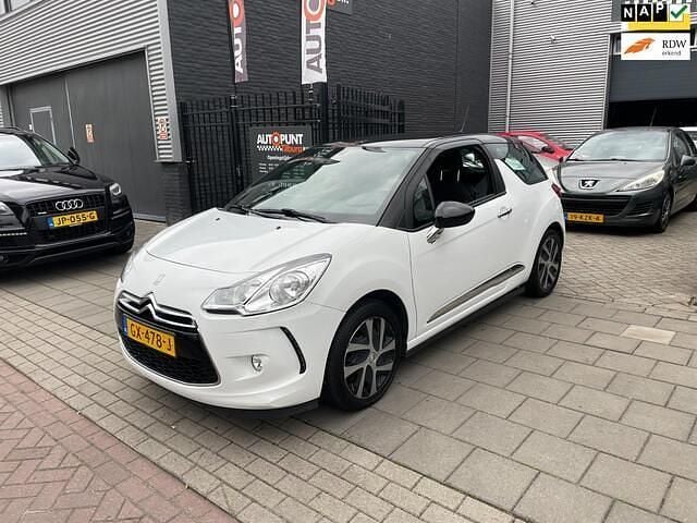 Wit Gebruikt 2015 DS Automobiles DS3 Chic Hatchback | € 3.499 (Super prijs) - Afbeelding 1/4