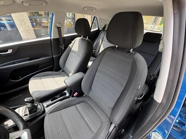 Occasion Kia Stonic 2022 Blauw SUV