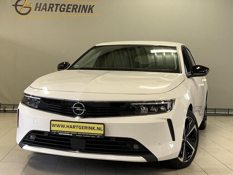 Wit Gebruikt 2022 Opel Astra Elegance Hatchback | € 19.825 (Eerlijke prijs) - Afbeelding 1/3