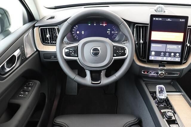 Nieuw Volvo XC60 Executive 349 PK (256 kW) 2026 Overige SUV