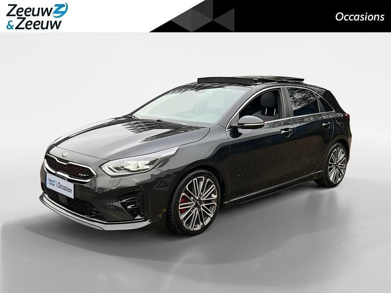 Black pearl (1k) Gebruikt 2019 Kia Ceed GT Hatchback | € 24.945 (Eerlijke prijs) - Afbeelding 1/4