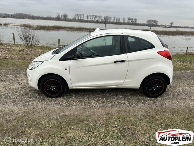 Wit Gebruikt 2009 Ford Ka Trend Hatchback | € 1.999 (Goede deal) - Afbeelding 1/4