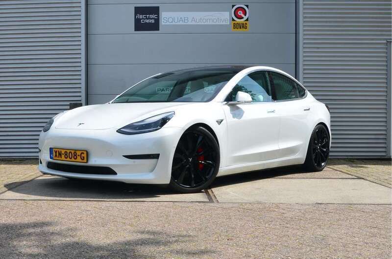 Wit Gebruikt 2019 Tesla Model 3 Performance Sedan | € 26.499 (Eerlijke prijs) - Afbeelding 1/4