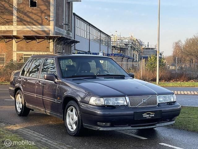Paars Gebruikt 1995 Volvo 960 Sedan | € 4.500 - Afbeelding 1/4