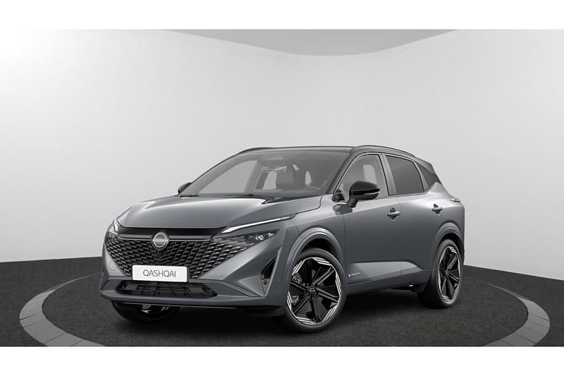 Twotone (ceramic grey/black) (grijs metallic) Nieuw 2025 Nissan Qashqai Pack SUV | € 48.096 (Eerlijke prijs) - Afbeelding 1/4