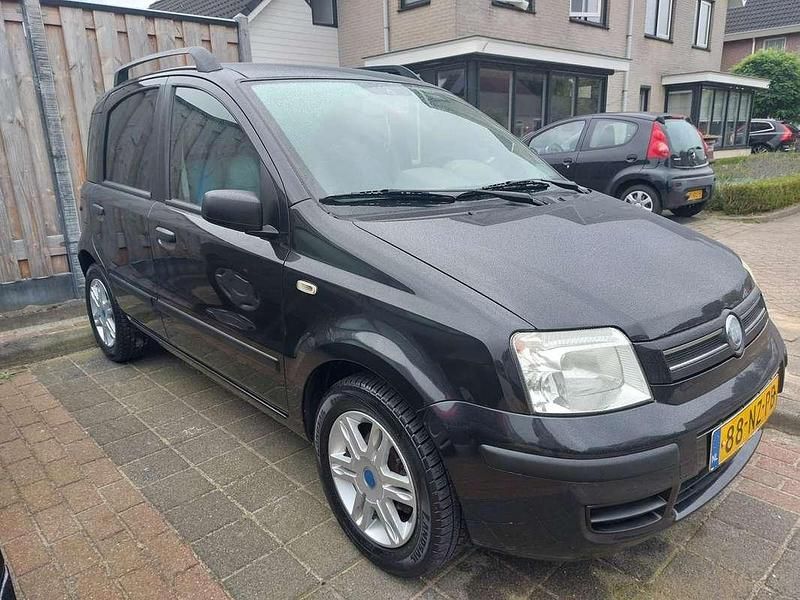 Zwart Gebruikt 2004 Fiat Panda Emotion Hatchback | € 1.600 (Duur) - Afbeelding 1/4
