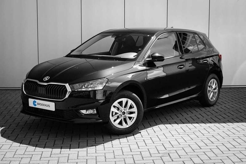 Zwart, metallic lak Nieuw 2025 Skoda Fabia Selection Hatchback | € 24.750 (Eerlijke prijs) - Afbeelding 1/4