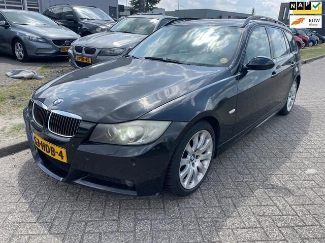 Zwart Gebruikt 2007 BMW 325 Executive Stationwagen | € 4.750 (Eerlijke prijs) - Afbeelding 1/4