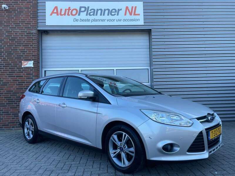Grijs Gebruikt 2013 Ford Focus Stationwagen | € 4.744 (Goede deal) - Afbeelding 1/4
