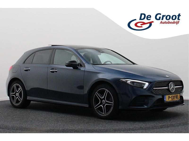 Blauw Gebruikt 2022 Mercedes A250 Business Hatchback | € 25.950 (Goede deal) - Afbeelding 1/4