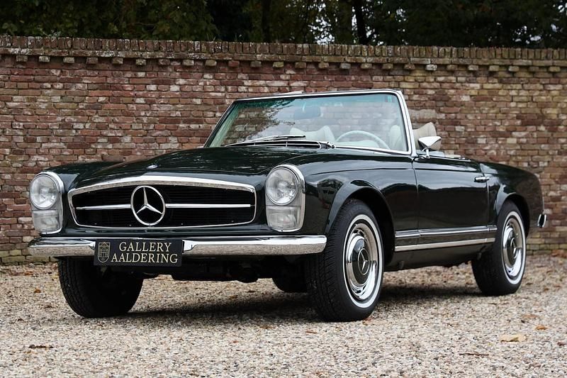Groen Occasion 1970 Mercedes 280 Cabriolet | € 129.500 - Afbeelding 1/4