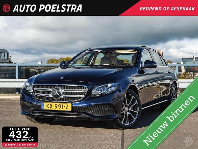Blauw Gebruikt 2016 Mercedes E350 Prestige Sedan | € 26.950 (Duur) - Afbeelding 1/4