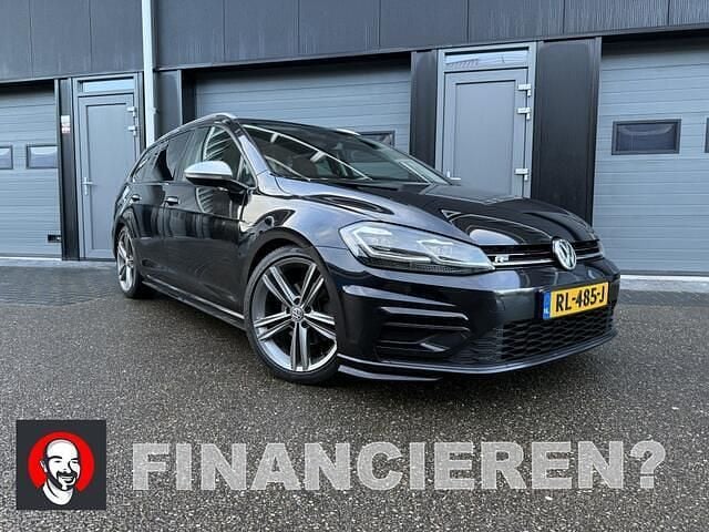 Zwart (metallic) Occasion 2018 VW Golf VII R-line Stationwagen | € 11.950 (Goede deal) - Afbeelding 1/4