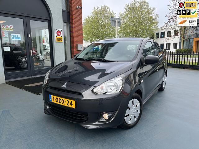 Grijs Gebruikt 2014 Mitsubishi Space Star Inform Hatchback | € 7.449 (Eerlijke prijs) - Afbeelding 1/4