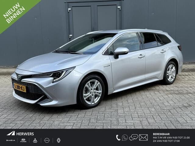 Grijs Gebruikt 2021 Toyota Corolla Executive Stationwagen | € 26.385 (Eerlijke prijs) - Afbeelding 1/4