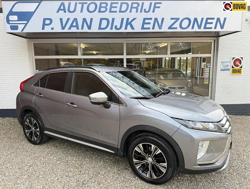 Grijs Gebruikt 2019 Mitsubishi Eclipse Cross Edition SUV | € 19.950 (Goede deal) - Afbeelding 1/4