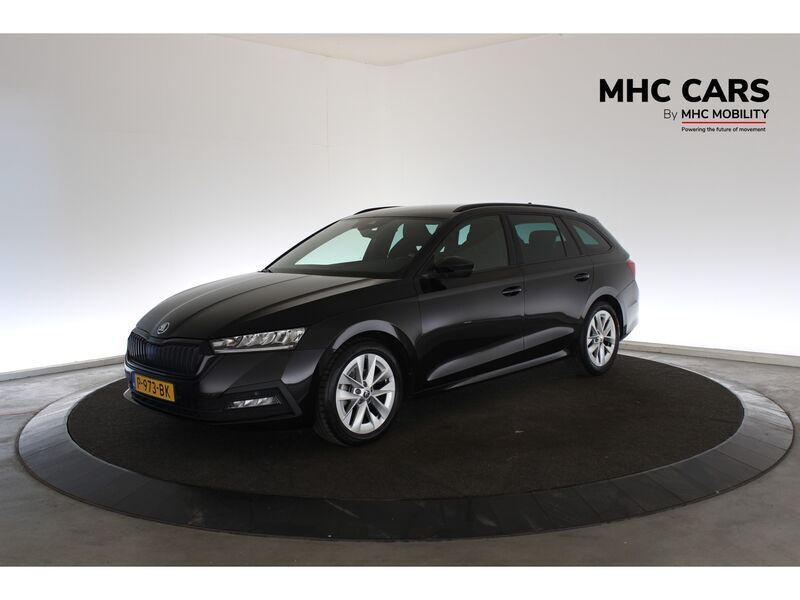 Zwart, metallic lak Gebruikt 2022 Skoda Octavia Business Line Stationwagen | € 23.200 (Eerlijke prijs) - Afbeelding 1/4