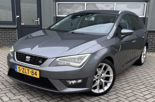 Grijs Gebruikt 2015 Seat Leon ST FR Stationwagen | € 6.850 (Eerlijke prijs) - Afbeelding 1/4