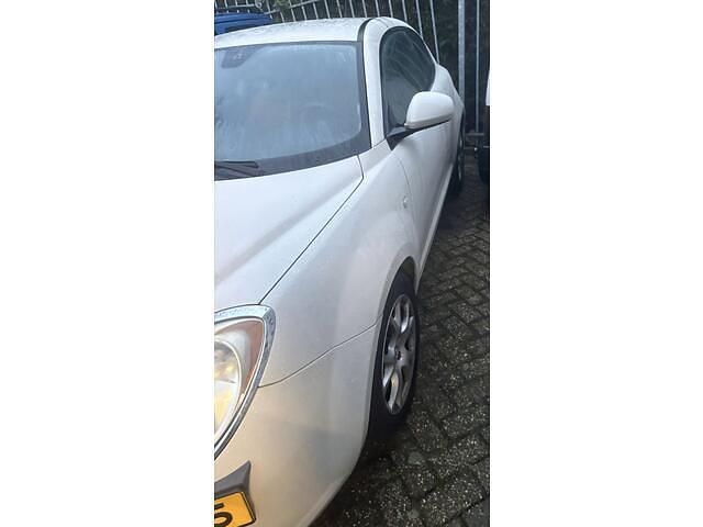 Occasion Alfa Romeo MiTo 84 PK (61 kW) 2012 Wit Hatchback