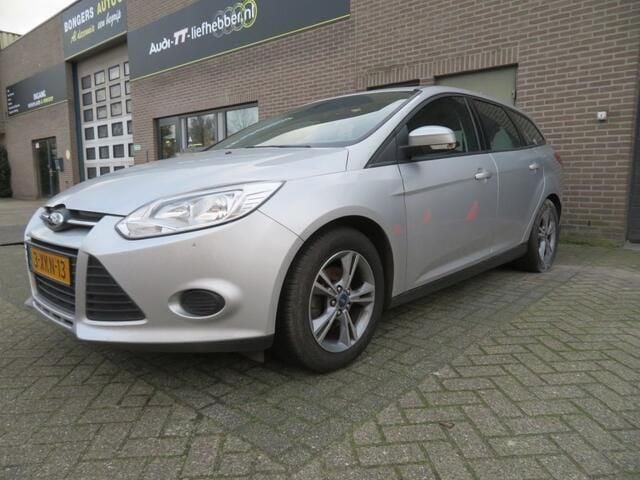 Grijs Occasion 2014 Ford Focus Stationwagen | € 1.900 - Afbeelding 1/4