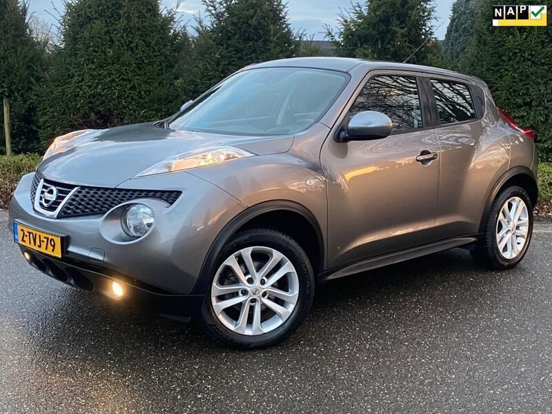Grijs, metallic lak Gebruikt 2014 Nissan Juke Acenta SUV | € 7.750 (Eerlijke prijs) - Afbeelding 1/4