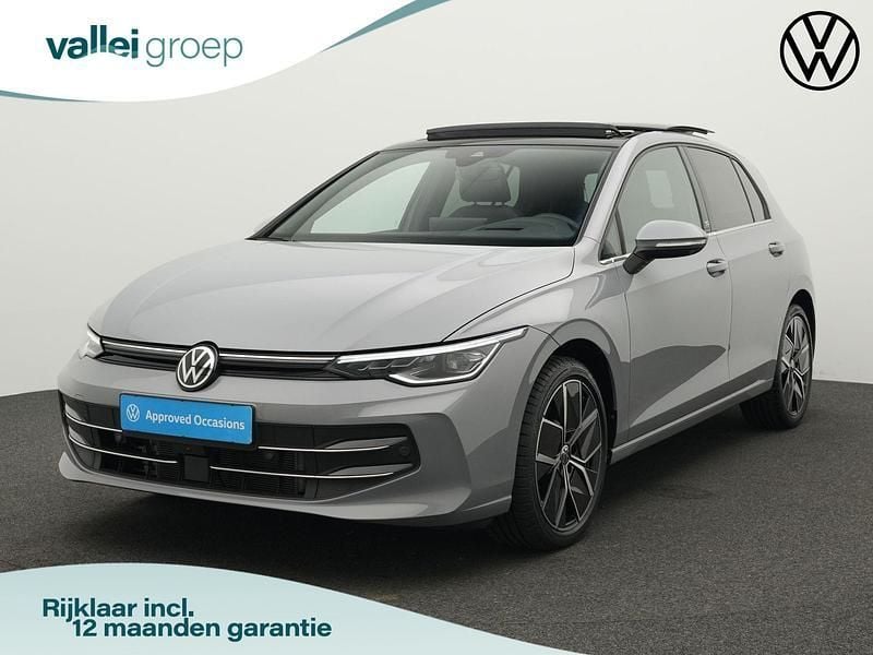 Grijs Gebruikt 2024 VW Golf VIII Edition Hatchback | € 39.900 (Duur) - Afbeelding 1/4