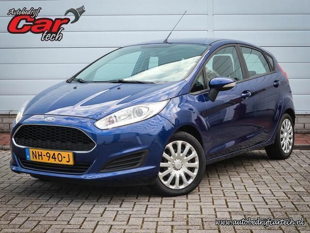 Blauw Gebruikt 2017 Ford Fiesta Style Hatchback | € 8.480 (Eerlijke prijs) - Afbeelding 1/4