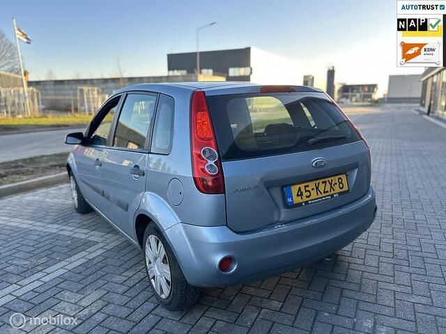 Occasion Ford Fiesta Ambiente 80 PK (58 kW) 2006 Blauw Hatchback