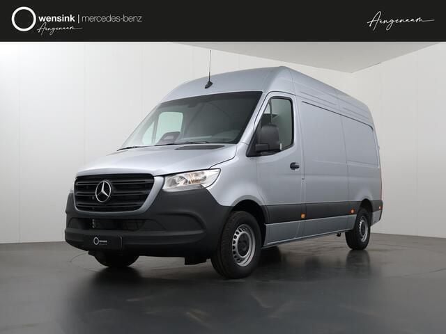 Grijs Gebruikt 2024 Mercedes Sprinter Van | € 53.440 (Iets duurder) - Afbeelding 1/4