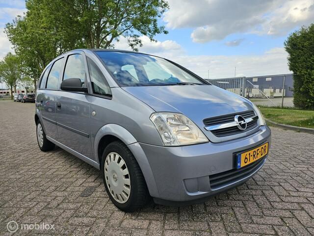 Grijs Gebruikt 2005 Opel Meriva Essentia MPV | € 1.199 (Eerlijke prijs) - Afbeelding 1/4