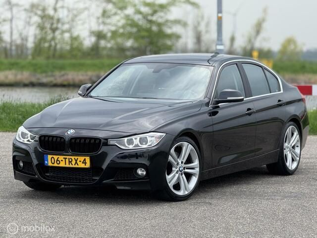 Zwart Gebruikt 2012 BMW 328 M Sport Sedan | € 10.950 (Eerlijke prijs) - Afbeelding 1/4