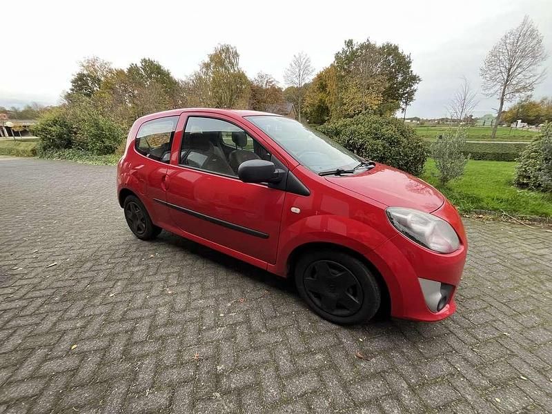 Occasion Renault Twingo Authentique 76 PK (55 kW) 2011 Rood Hatchback