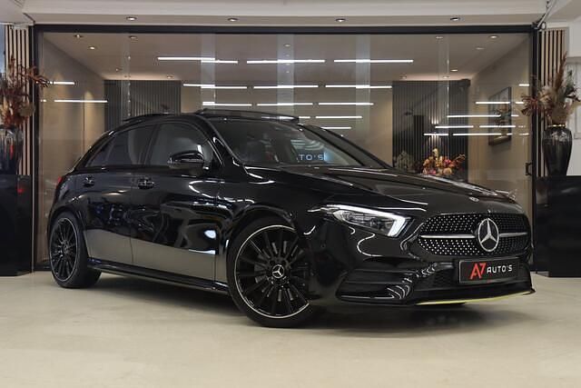 Occasion Mercedes A250 AMG 225 PK (165 kW) 2018 Zwart Hatchback