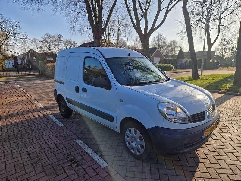 Wit Occasion 2007 Renault Kangoo Van | € 2.150 (Eerlijke prijs) - Afbeelding 1/4