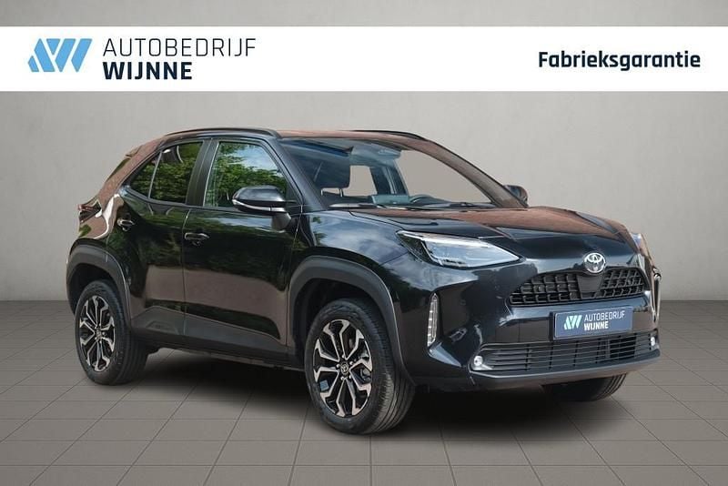 Zwart Nieuw 2024 Toyota Yaris Cross Edition SUV | € 31.950 (Goede deal) - Afbeelding 1/4