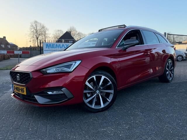 Rood Gebruikt 2021 Seat Leon FR Stationwagen | € 20.450 (Eerlijke prijs) - Afbeelding 1/4