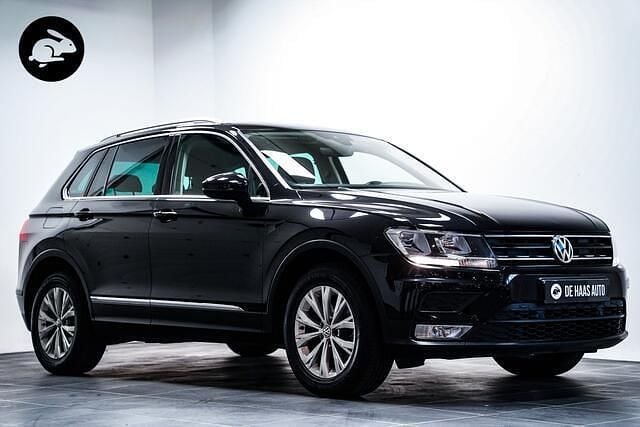 Zwart Occasion 2017 VW Tiguan SUV | € 15.900 (Super prijs) - Afbeelding 1/4